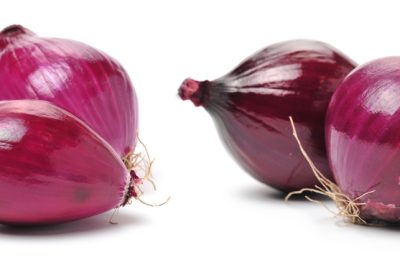 Red,Onion,Isolated,On,White,Background