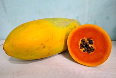 View,Of,Ripe,Papaya,Slices.,Tropical,Fruit.